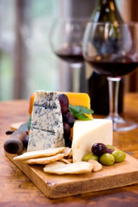 wine-cheese-fine-cuisine-restaurant-in-the-background